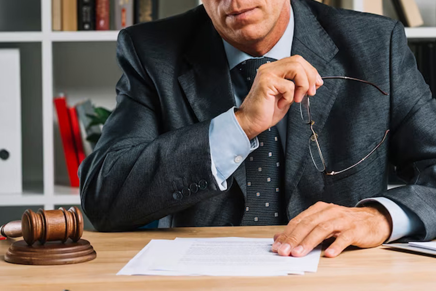 在官司中变更股东:一场风险与机遇的博弈